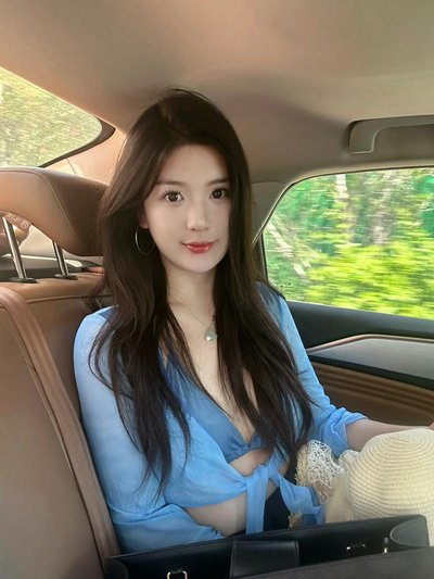 一边下奶一边吃面膜视频热门推荐页面